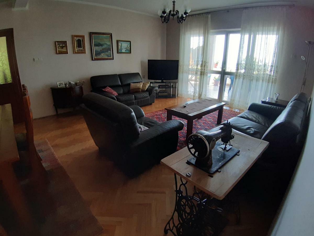 Vesna Apartments ウルツィニ エクステリア 写真